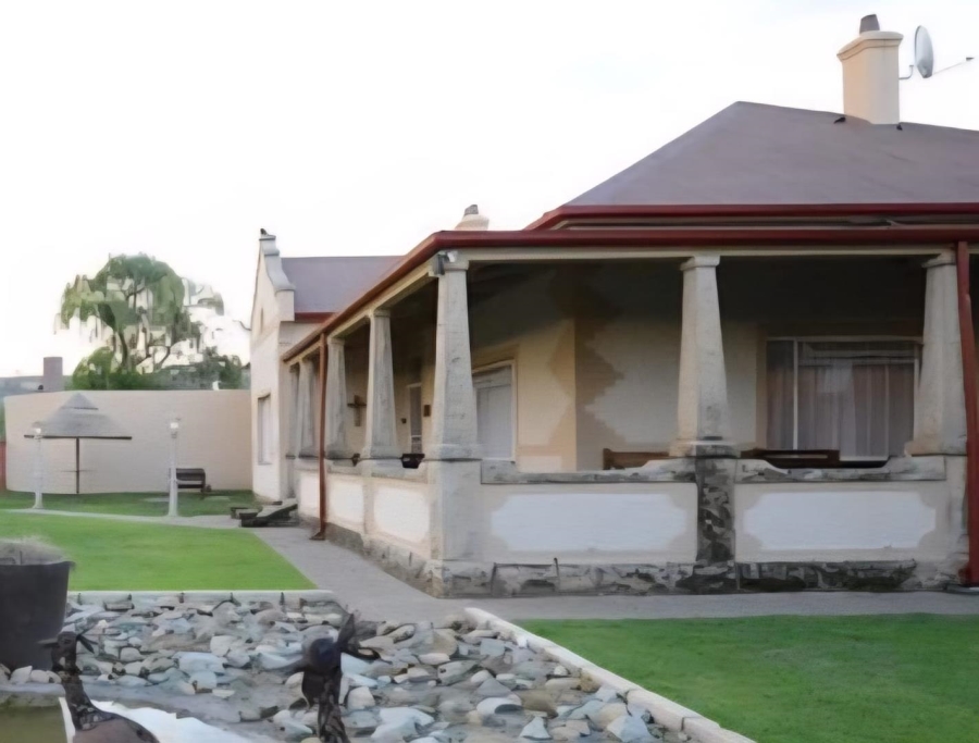 9 Bedroom Property for Sale in Ficksburg Free State